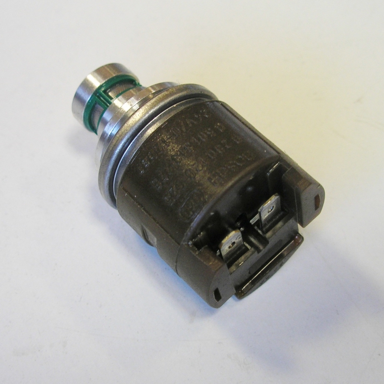 Электромагнитный клапан коробки передач CASE / Bosch 24V