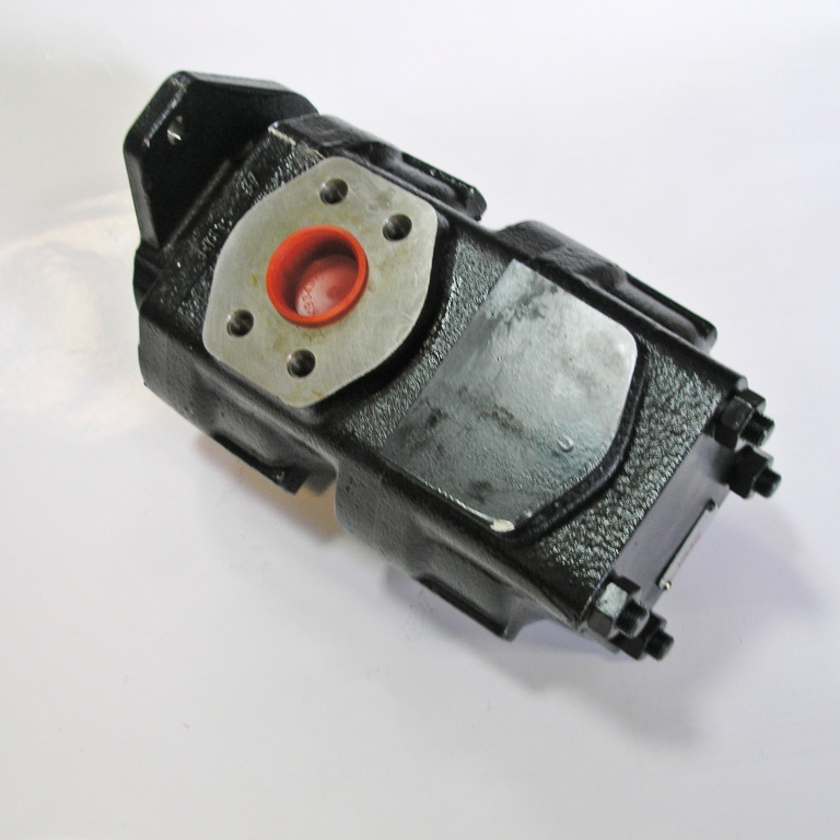 Гидравлическая помпа Fermec 960