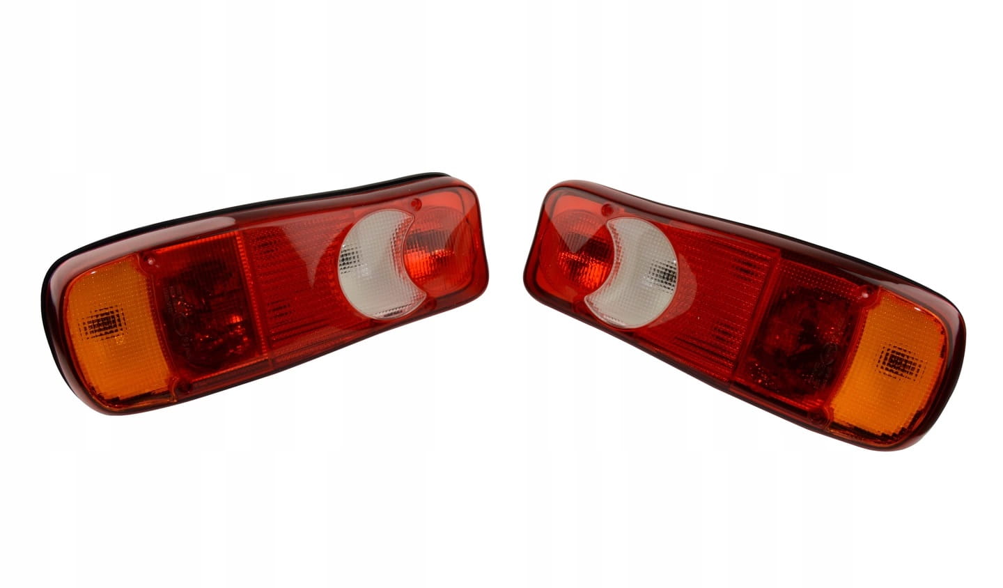 LAMPA TYLNA MANITOU ПРАВА + ЛЕВА В КОМПЛЕКТЕ