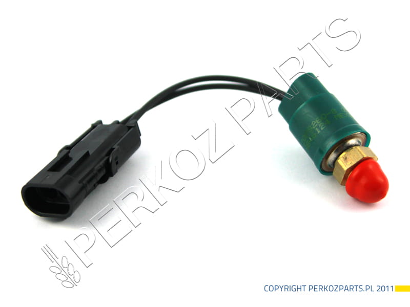 ДАТЧИК ДАВЛЕНИЯ КОРОБКИ ПЕРЕДАЧ NEW HOLLAND 89846124-9846124